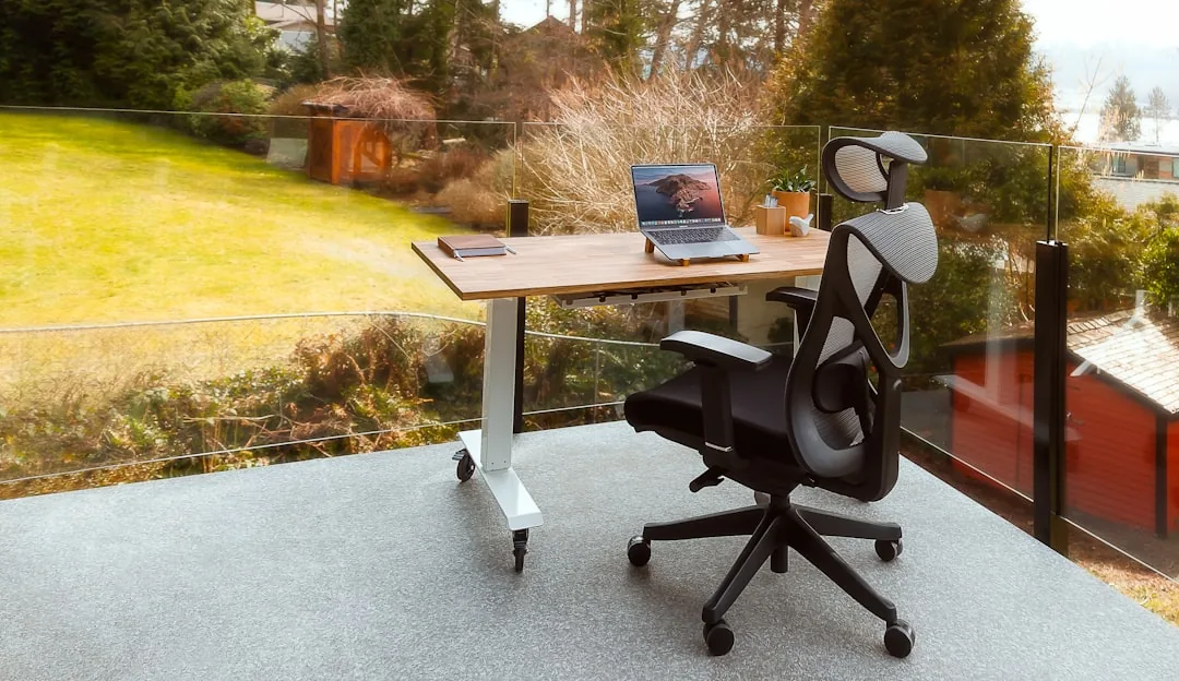 Office furniture recycling service